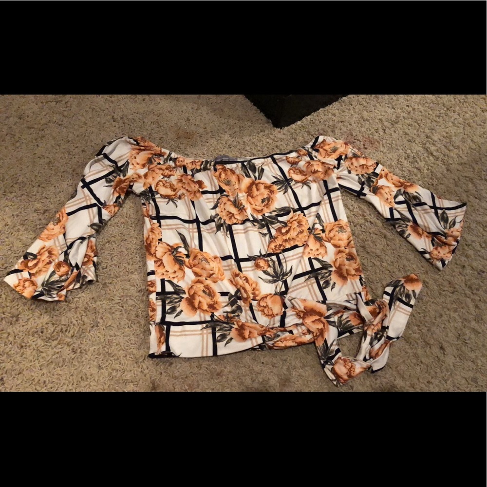 Off the shoulder floral print